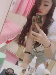 年轻骚女