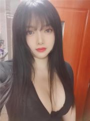 大奶翘臀御姐